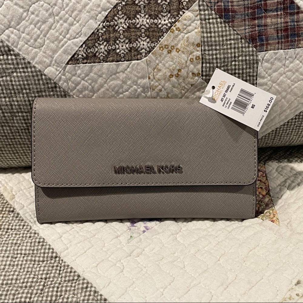 Michael Kors Jet Set Wallet Gray/Black NWT